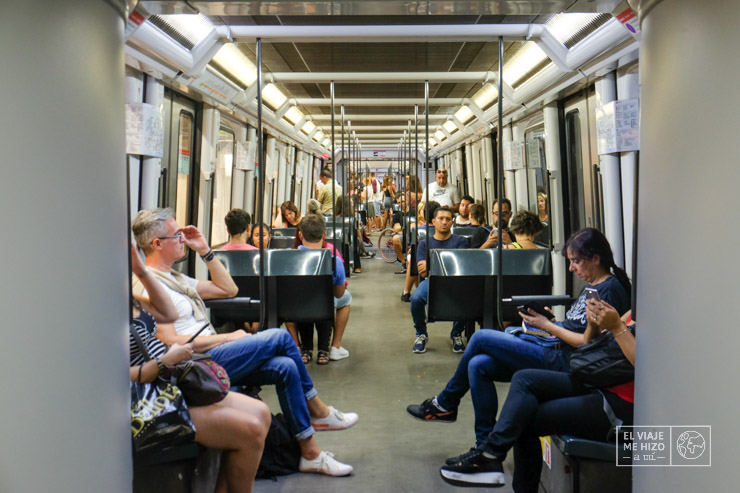 Metro de Barcelona un día tranquilo