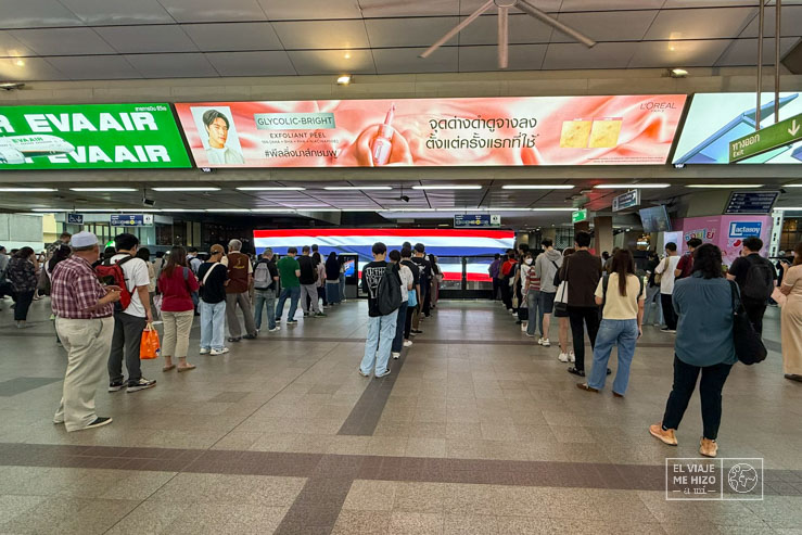 entrando al Skytrain