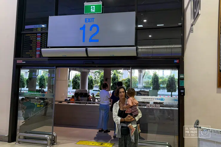 parada de Grab en Don Mueang