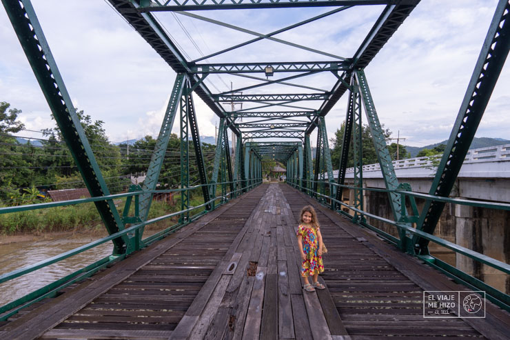 Candela en el Ta-Pai Memorial Bridge