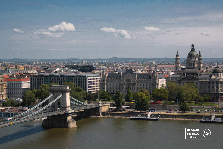 Vista del Puente de las Cadenas