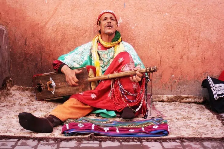 músico de Marrakech
