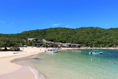 que ver y hacer en las Bahías de Huatulco