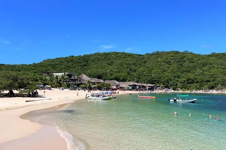 que ver y hacer en las Bahías de Huatulco