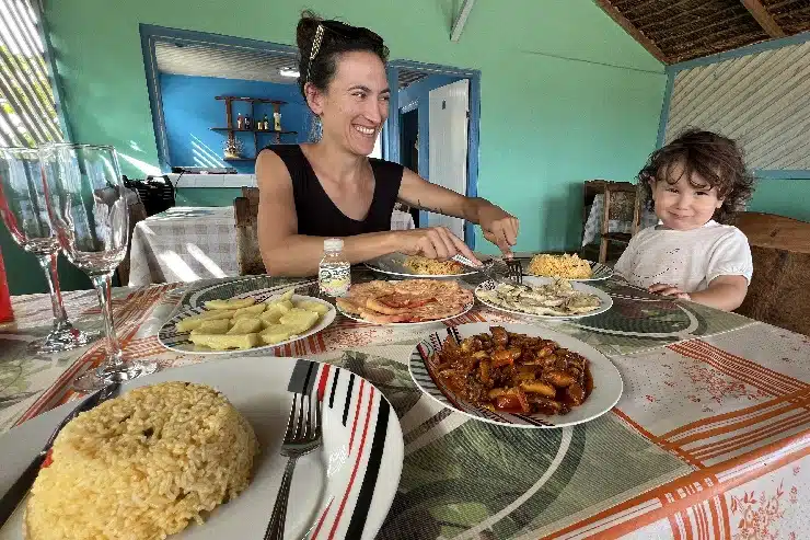 Comida para niños en Cuba