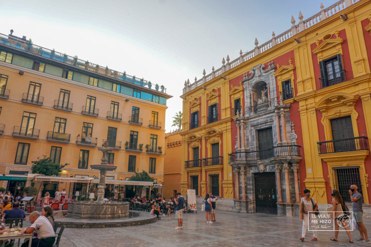 Plaza del Obispo y terracitas para tomarte algo