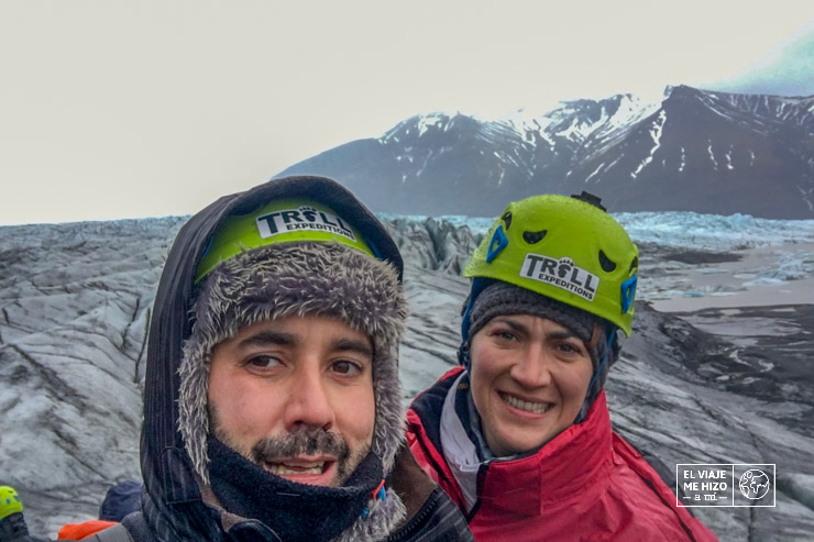 de viaje a Islandia con trekking en glaciar