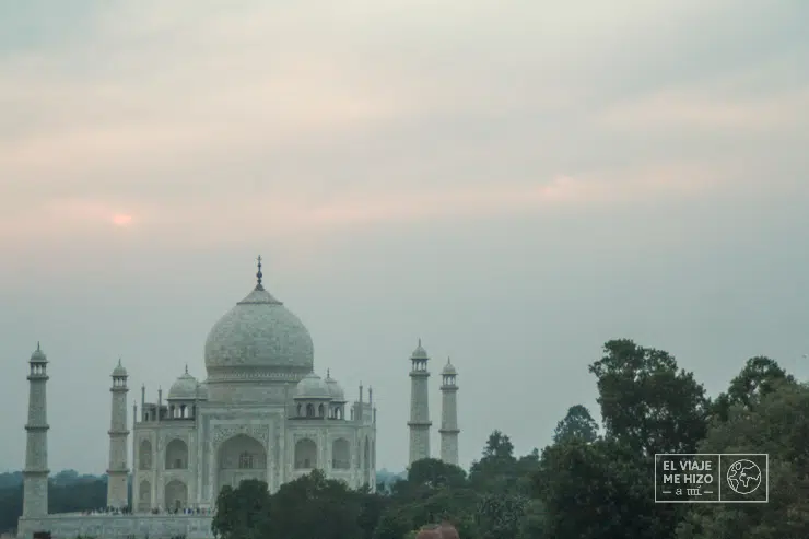 Dormir en Agra con vistas al Taj Mahal