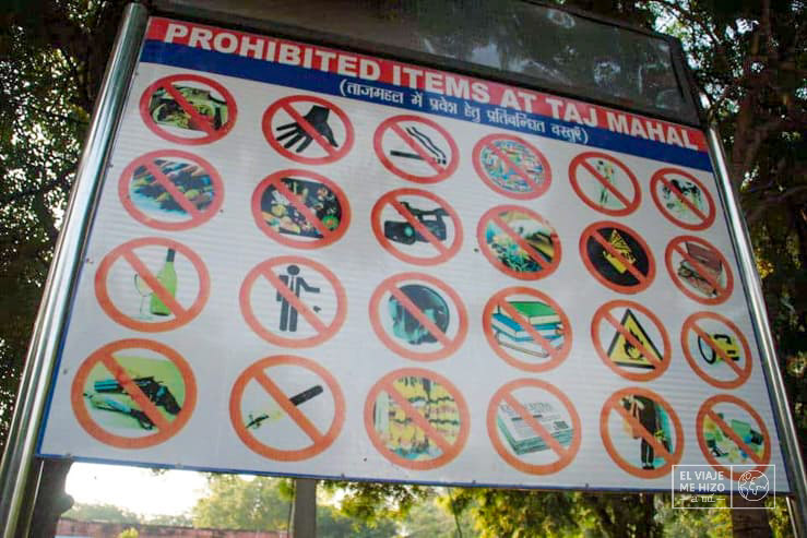 Cosas prohibidas en el Taj Mahal.