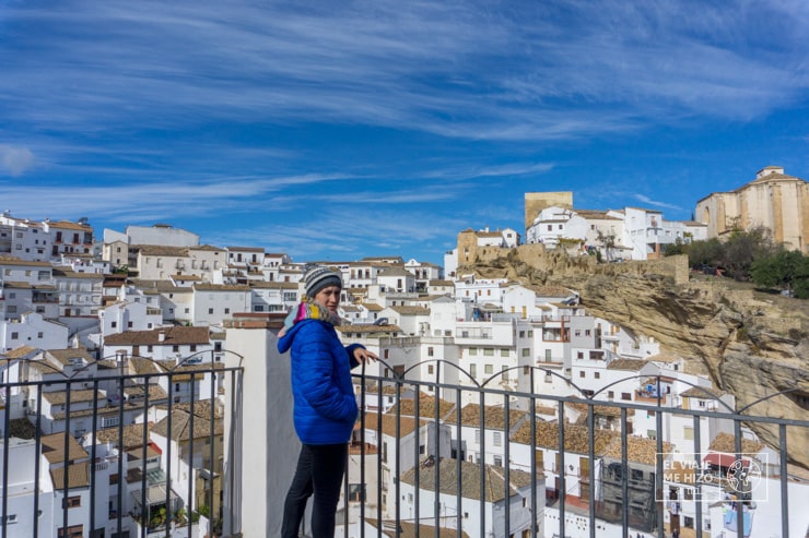 Gloria en Setenil de las Bodegas en los alrededores de Ronda