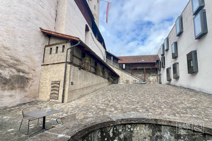 Patio del Castillo