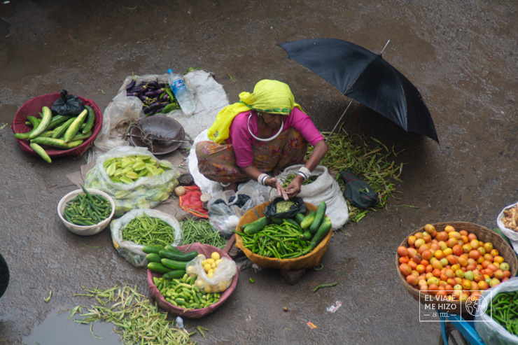 Una vendedora de verduras