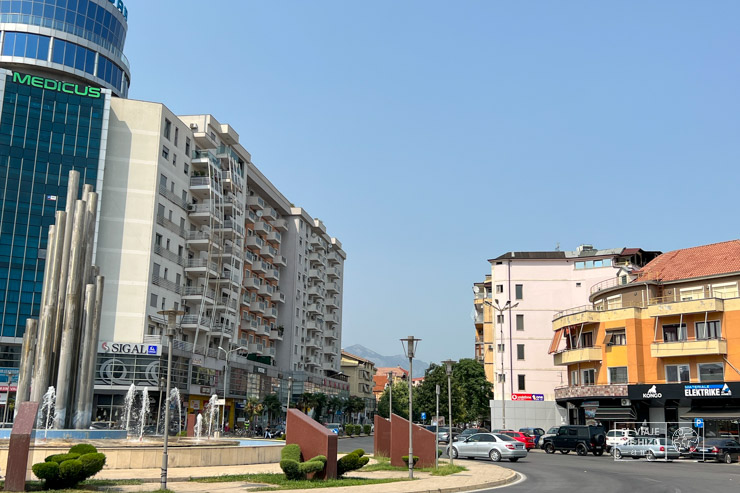 Comprar una tarjeta SIM local en Albania