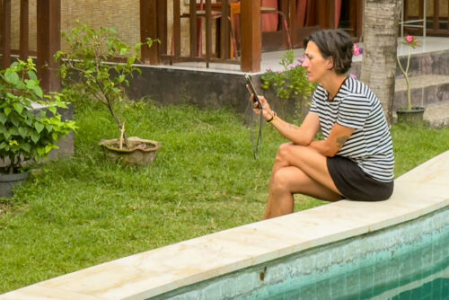 usando el teléfono con la SIM en Tailandia