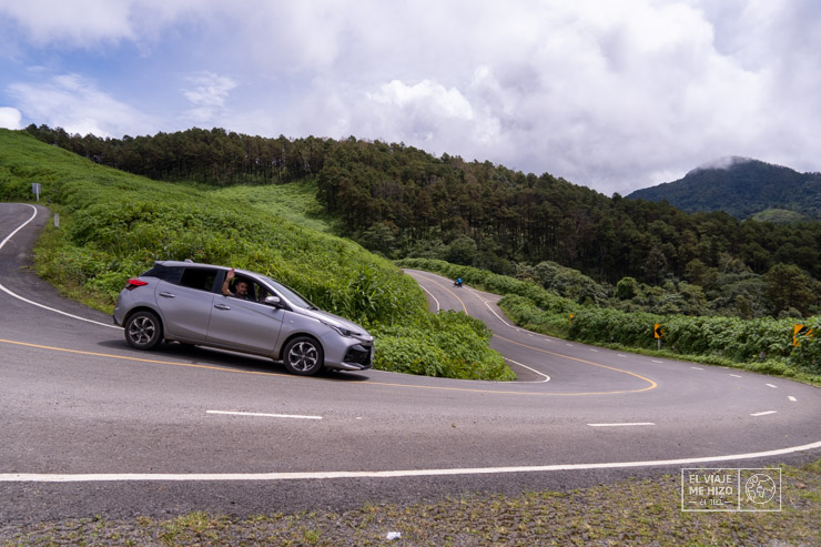 ruta en coche por el norte de Tailandia