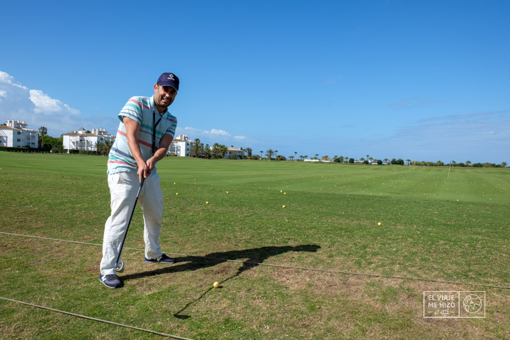 Que hacer en Rota: Jose jugando al golf