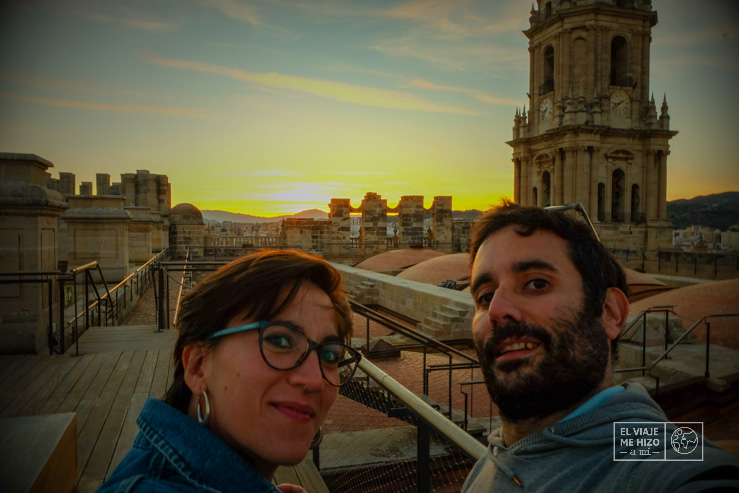 Jose y Gloria en la terraza de las Cubiertas de la Catedral de Málaga