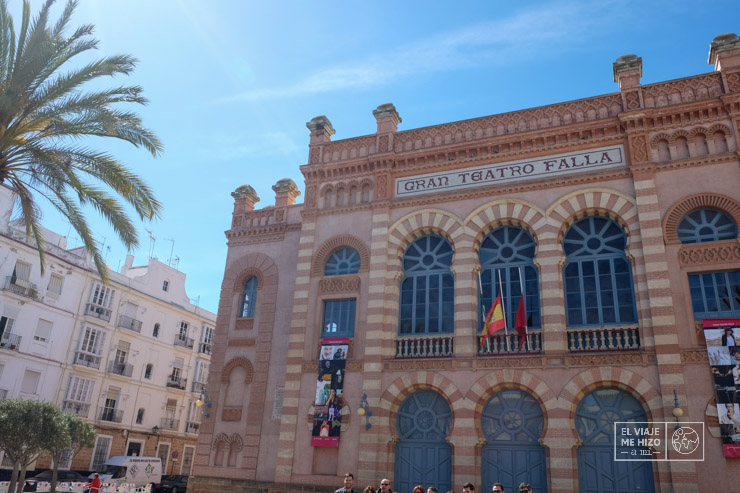 Fachada del Gran Teatro Falla