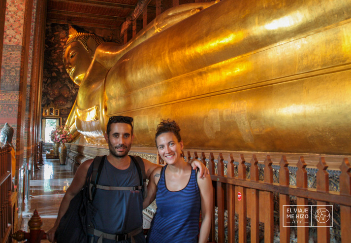 Con el Buda Reclinado la primera vez que fuimos a Bangkok