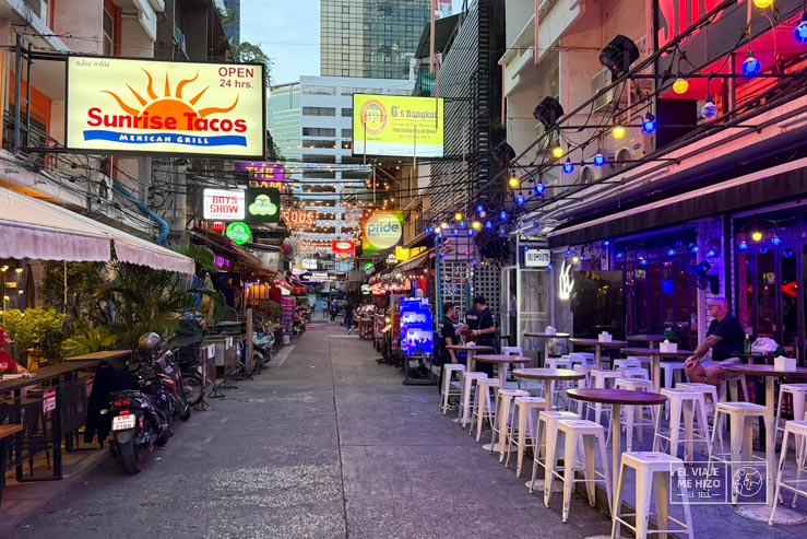 Cale principal del Mercado nocturno de Patpong