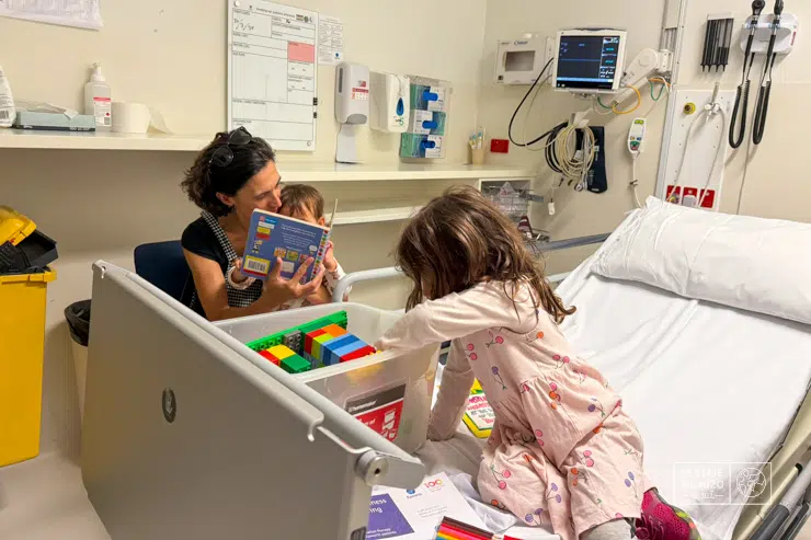 En el hospital de Australia con juguetes
