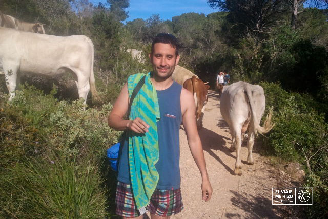 Jose paseando por el Camí de Cavalls