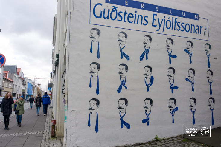 Famoso grafiti de las corbatas en Reikiavik