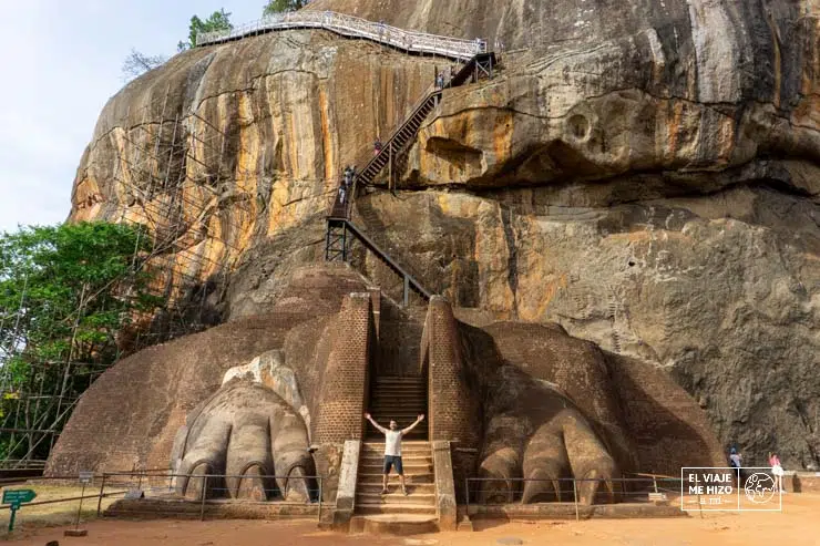 Roca del León en Sri Lanka